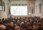 Beim Start ins duale Studium erwartet einen viel Neues. Die Fachbereiche geben ihr Bestes, um diese Informationen an die Studierenden zu vermitteln. 